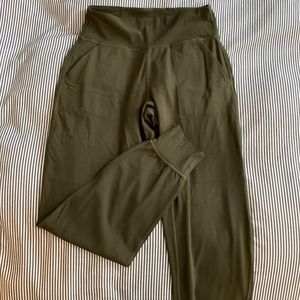 lululemon align jogger